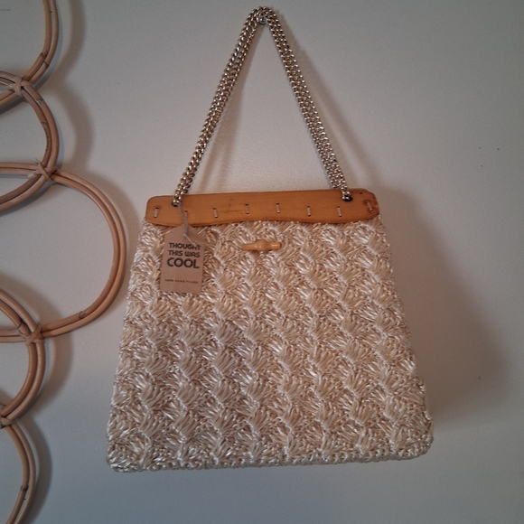 Rare Handcrafted Boho Cream and Tan Woven Summer Bag with Gold Chain Strap - Picture 7 of 10